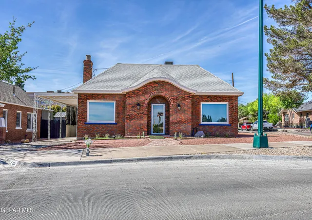 Photo 1 of Single family home for sale at 715 E Robinson Ave, El Paso, TX 79902 | MLS# 950836 | Listing updated on 2026-09-21