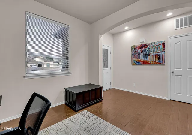 Photo 4 of Single family home for sale at 7657 Mundy Crk Dr, El Paso, TX 79911 | MLS# 950838 | Listing updated on 2026-09-21