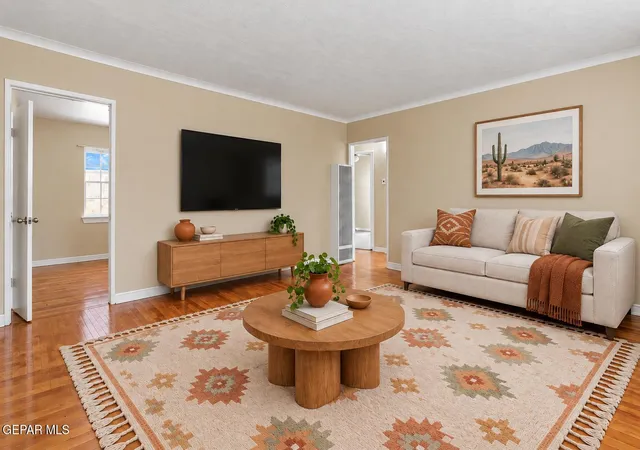 Photo 3 of Single family home for sale at 7607 Mazatlan Dr, El Paso, TX 79915 | MLS# 950870 | Listing updated on 2026-09-16