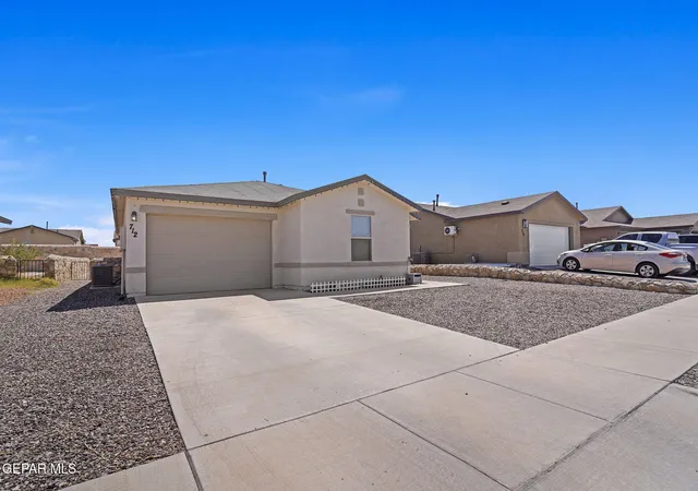 Photo 3 of Single family home for sale at 712 Nuevo Desierto Dr, El Paso, TX 79928 | MLS# 950861 | Listing updated on 2026-09-09