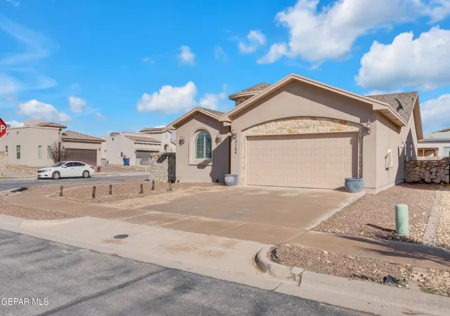 Photo 2 of Single family home for sale at 2164 William Woolverton Pl, El Paso, TX 79938 | MLS# 950922 | Listing updated on 2026-09-14