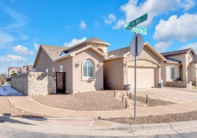Photo 3 of Single family home for sale at 2164 William Woolverton Pl, El Paso, TX 79938 | MLS# 950922 | Listing updated on 2026-09-14