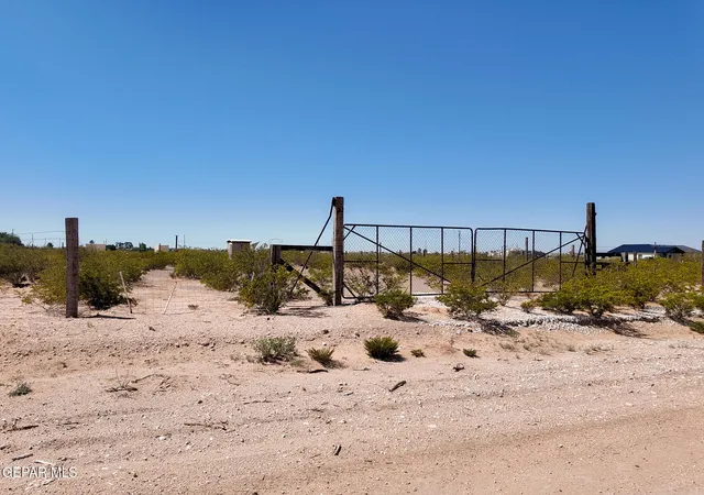 Photo 3 of Land for sale at 14672 Remington Rd, El Paso, TX 79938 | MLS# 950868 | Listing updated on 2026-09-11
