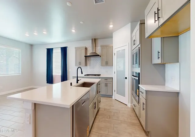 Photo 3 of Single family home for sale at 106 Loma Parda Trl, Santa Teresa, NM 88008 | MLS# 951051 | Listing updated on 2026-10-09