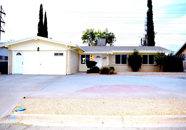 Single family home for sale at 1316 Backus St, El Paso, TX 79925 | MLS# 950960