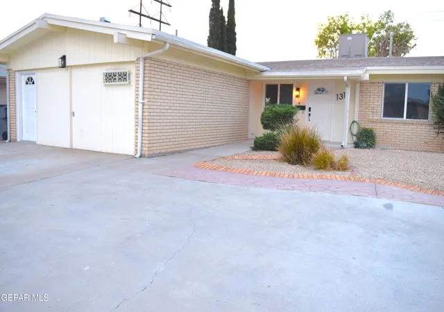 Photo 2 of Single family home for sale at 1316 Backus St, El Paso, TX 79925 | MLS# 950960 | Listing updated on 2026-09-20