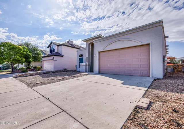 Photo 3 of Single family home for sale at 12752 Tierra Sonora Dr, El Paso, TX 79938 | MLS# 950894 | Listing updated on 2026-09-10