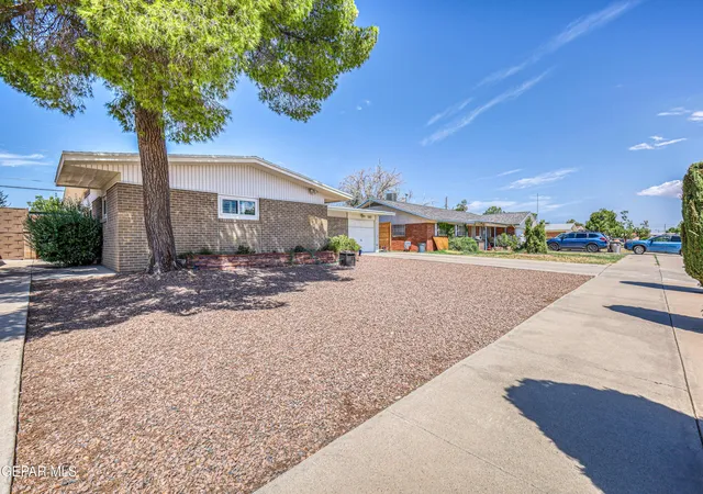 Photo 4 of Single family home for sale at 3017 Erica St, El Paso, TX 79925 | MLS# 950896 | Listing updated on 2026-09-16