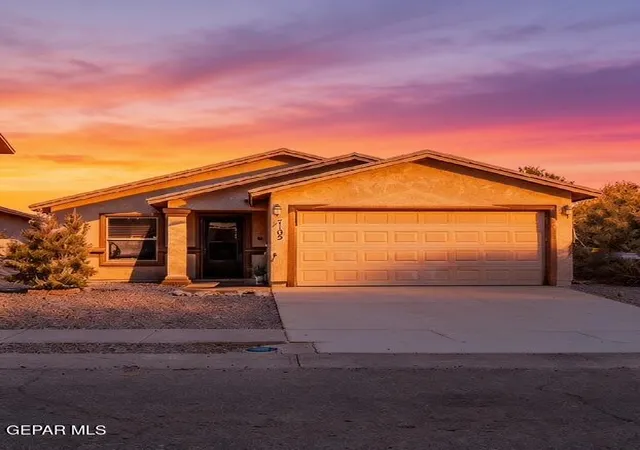 Photo 3 of Single family home for sale at 7105 Copper Cyn Dr, El Paso, TX 79934 | MLS# 950910 | Listing updated on 2026-09-14