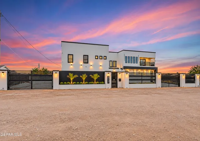 Photo 2 of Single family home for sale at 817 Jones Point Pl, El Paso, TX 79928 | MLS# 951631 | Listing updated on 2026-09-28