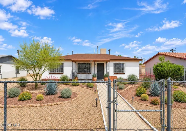 Single family home for sale at 7609 Mazatlan Dr, El Paso, TX 79915 | MLS# 951275