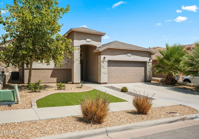 Photo 2 of Single family home for sale at 12549 Blue Heron Dr, El Paso, TX 79928 | MLS# 950957 | Listing updated on 2026-09-20