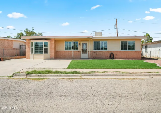 Photo 1 of Single family home for sale at 537 Gilmore Way, El Paso, TX 79907 | MLS# 951141 | Listing updated on 2026-10-27