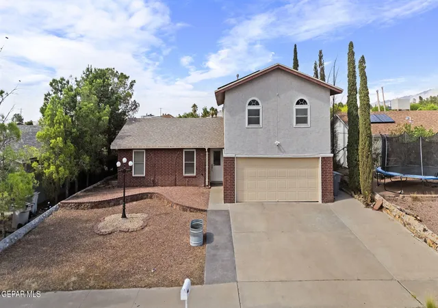 Photo 2 of Single family home for sale at 1257 Southwestern Dr, El Paso, TX 79912 | MLS# 950998 | Listing updated on 2026-09-20