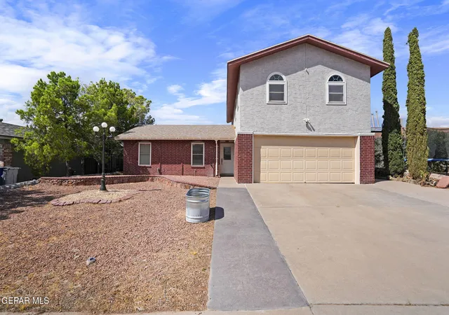 Photo 3 of Single family home for sale at 1257 Southwestern Dr, El Paso, TX 79912 | MLS# 950998 | Listing updated on 2026-09-20
