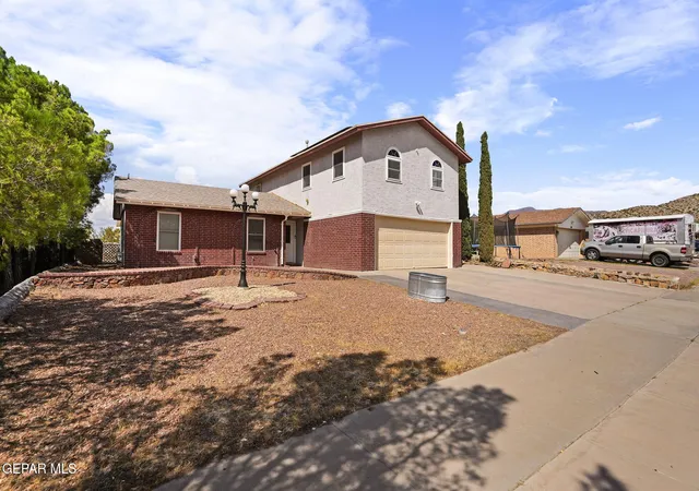 Photo 3 of Single family home for sale at 1257 Southwestern Dr, El Paso, TX 79912 | MLS# 950998 | Listing updated on 2026-09-20