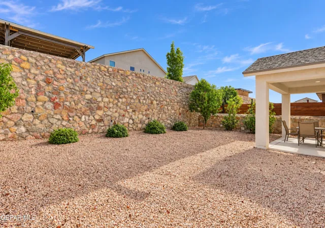 Photo 3 of Single family home for sale at 232 Golden Rise St, Horizon City, TX 79928 | MLS# 951003 | Listing updated on 2026-09-14
