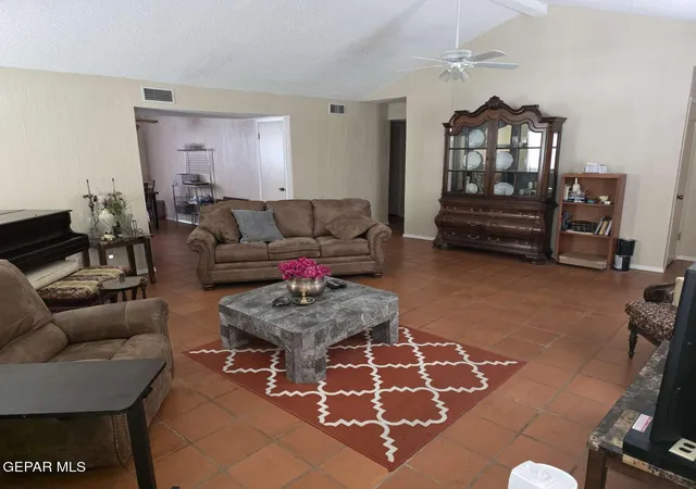 Photo 3 of Single family home for sale at 129 Jeweled Mesa Dr, Santa Teresa, NM 88008 | MLS# 951002 | Listing updated on 2026-09-15