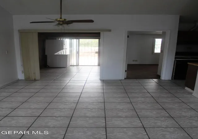 Photo 4 of House for sale at 847 Barandal Dr, El Paso, TX 79907 | MLS# 951028 | Listing updated on 2026-09-12