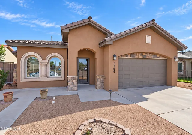 Photo 2 of Single family home for sale at 1109 Chris Forbes Cir, Socorro, TX 79927 | MLS# 951037 | Listing updated on 2026-10-24