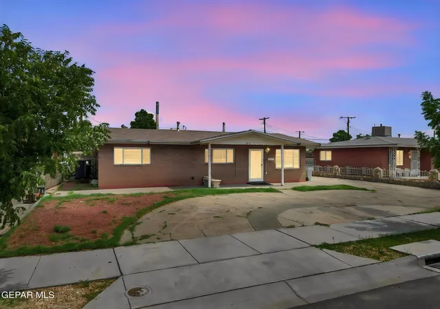 Photo 1 of Sale Pending at 664 Cortez Dr, El Paso, TX 79905 | MLS# 951364 | Listing updated on 2026-10-28