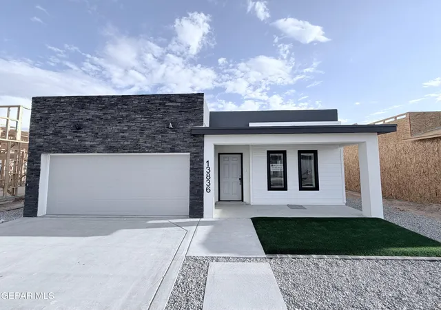 Photo 1 of Single family home for sale at 13836 Paseo De Gloria Dr, Horizon City, TX 79928 | MLS# 951172 | Listing updated on 2026-09-26