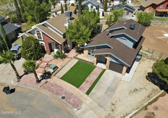 Photo 3 of Single family home for sale at 12041 Castle Keep Cir, El Paso, TX 79936 | MLS# 951117 | Listing updated on 2026-09-21