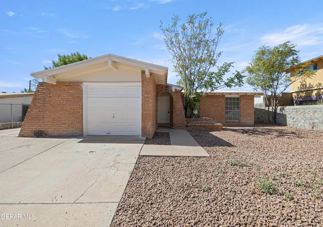 Photo 3 of Sale Pending at 10512 Album Ave, El Paso, TX 79935 | MLS# 951164 | Listing updated on 2026-09-16