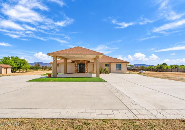 Photo 1 of Sale Pending at 730 Strawberry Cir, El Paso, TX 79932 | MLS# 951204 | Listing updated on 2026-09-16