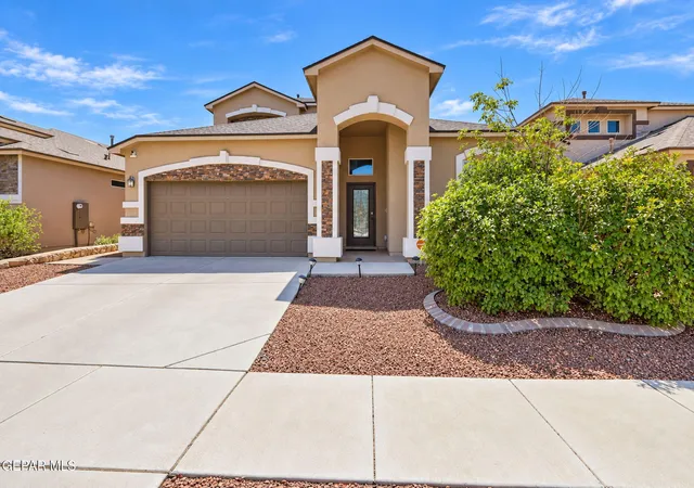 Single family home for sale at 12616 Keitha Adams Dr, Horizon City, TX 79928 | MLS# 951223
