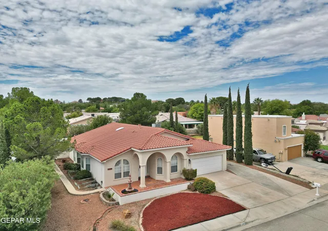 Photo 2 of Single family home for sale at 133 E Cloud Song, Santa Teresa, NM 88008 | MLS# 951285 | Listing updated on 2026-10-05