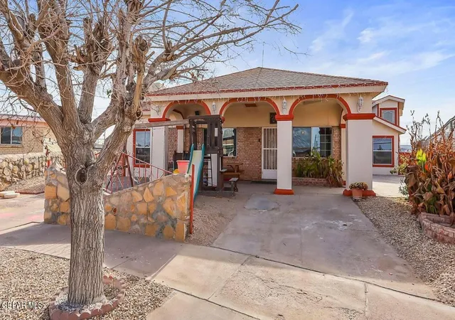 Photo 2 of Multi family home for sale at 320 Mirasol Dr, El Paso, TX 79907 | MLS# 951552 | Listing updated on 2026-09-21