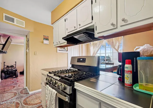 Listing Photo 5 - Condo for sale in building located at 320 Mirasol Dr, El Paso, TX 79907