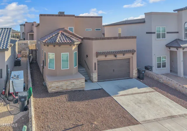 Photo 3 of Single family home for sale at 13648 Glen Vista Ln, Horizon City, TX 79928 | MLS# 951383 | Listing updated on 2026-10-07
