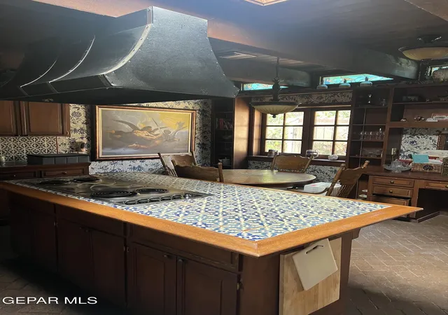 Photo 3 of Sale Pending at 644 Mulberry Ave, El Paso, TX 79932 | MLS# 951472 | Listing updated on 2026-10-06