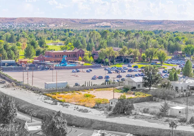 Photo 3 of Land for sale at 5016 Country Clb Pl, El Paso, TX 79922 | MLS# 951325 | Listing updated on 2026-09-17