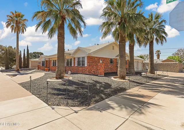 Photo 3 of Single family home for sale at 9000 Mccabe Dr, El Paso, TX 79925 | MLS# 951388 | Listing updated on 2026-10-08