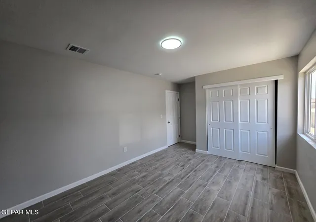 Photo 3 of Single family home for sale at 131 Polo Inn Rd, El Paso, TX 79915 | MLS# 951397 | Listing updated on 2026-09-18