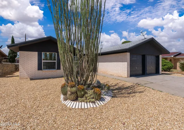 Photo 2 of Single family home for sale at 2021 Solano Dr, El Paso, TX 79935 | MLS# 951398 | Listing updated on 2026-10-08