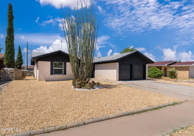 Photo 3 of Single family home for sale at 2021 Solano Dr, El Paso, TX 79935 | MLS# 951398 | Listing updated on 2026-10-08