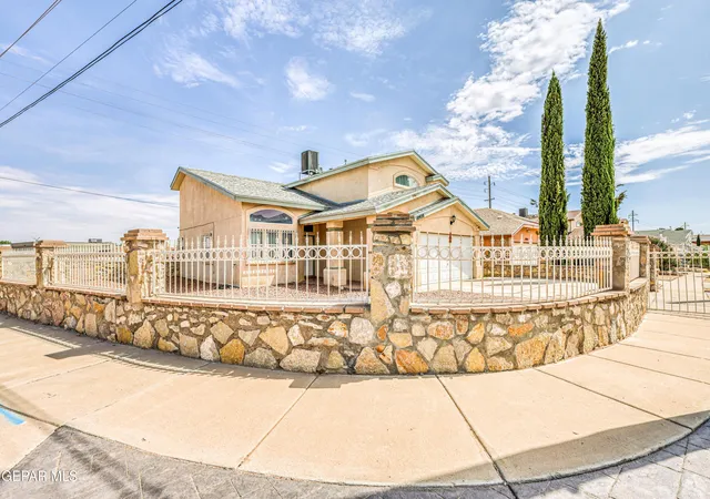 Photo 3 of Single family home for sale at 10928 Reef Sands Dr, El Paso, TX 79924 | MLS# 951428 | Listing updated on 2026-10-10