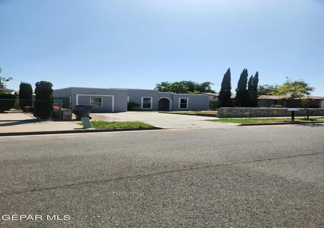 Photo 2 of Single family home for sale at 1722 Robert Wynn St, El Paso, TX 79936 | MLS# 951433 | Listing updated on 2026-10-12