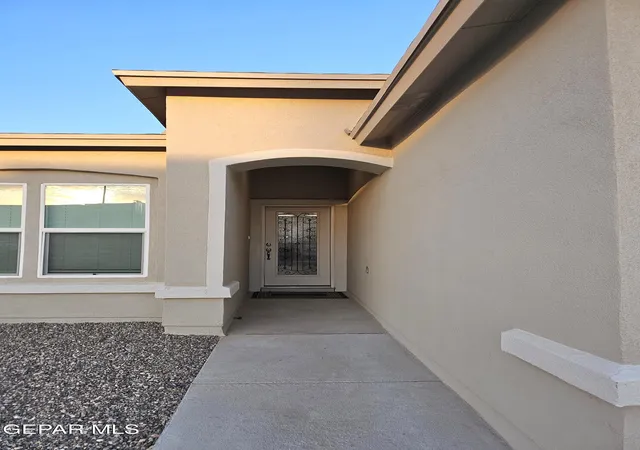 Photo 2 of Single family home for sale at 3412 Shelby Luz Ct, El Paso, TX 79938 | MLS# 951479 | Listing updated on 2026-09-21