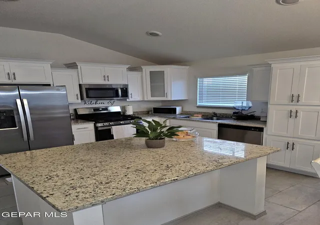 Photo 3 of Single family home for sale at 3412 Shelby Luz Ct, El Paso, TX 79938 | MLS# 951479 | Listing updated on 2026-09-21