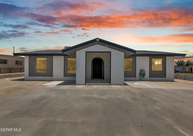 Photo 2 of Single family home for sale at 10440 Hodges Cir, El Paso, TX 79924 | MLS# 951599 | Listing updated on 2026-09-28