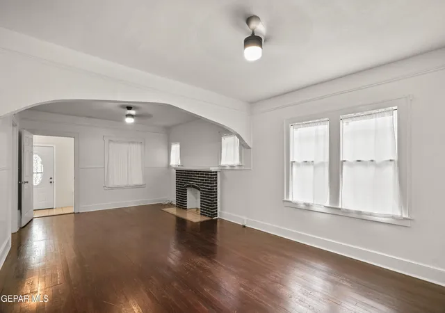 Photo 4 of Single family home for sale at 1922 Happer St, El Paso, TX 79903 | MLS# 951673 | Listing updated on 2026-09-28