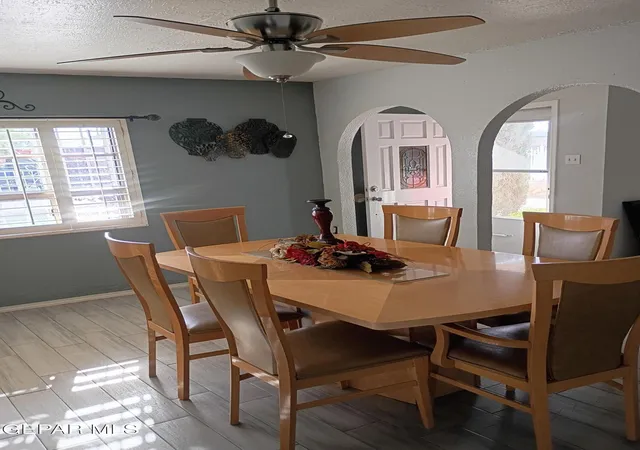 Photo 4 of Single family home for sale at 401 Feliz Pl, El Paso, TX 79905 | MLS# 951683 | Listing updated on 2026-10-06
