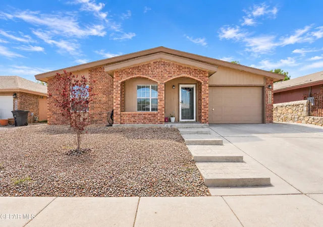 Single family home for sale at 14328 Puentecillas Dr, El Paso, TX 79928 | MLS# 951730