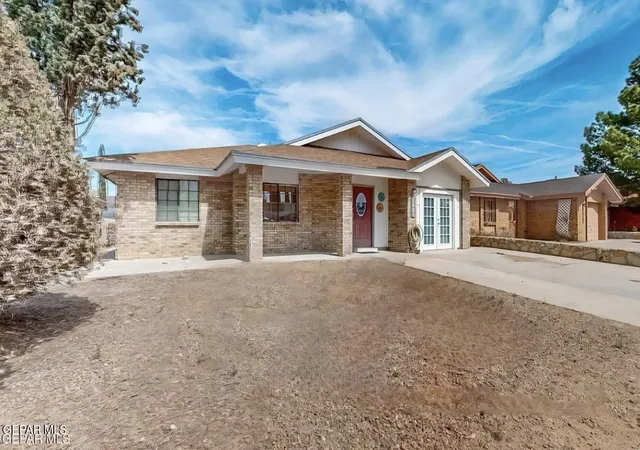 Photo 1 of Single family home for sale at 11421 Lone Wolf Cir, El Paso, TX 79936 | MLS# 951744 | Listing updated on 2026-09-24