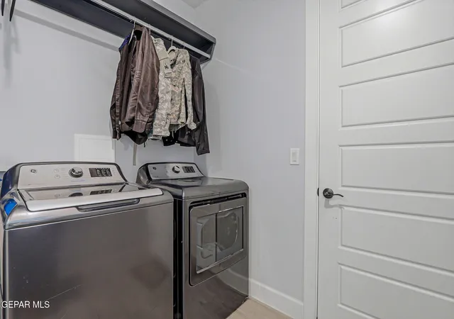 Photo 4 of Single family home for sale at 268 Emerald Sun Dr, Horizon City, TX 79928 | MLS# 951747 | Listing updated on 2026-09-24